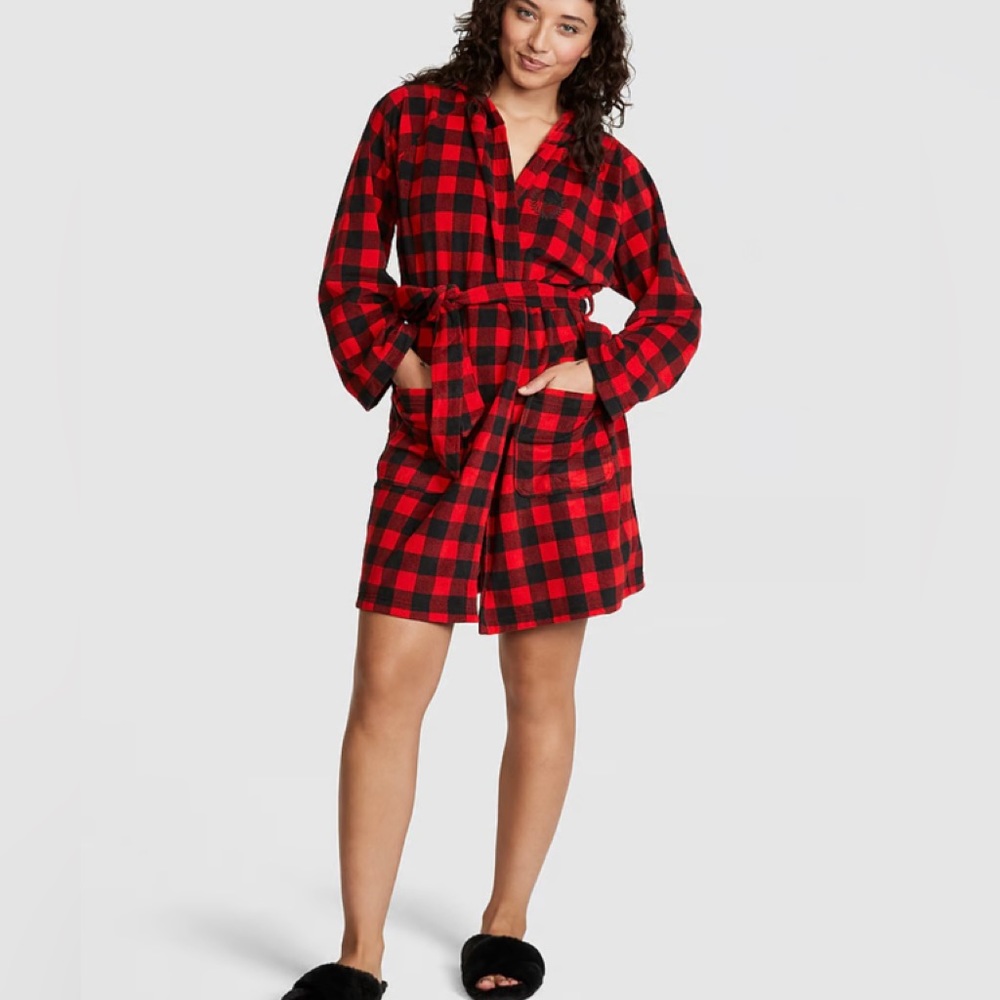 Victoria’s Secret Robe Size XS/S, M/L (NEW In Package)